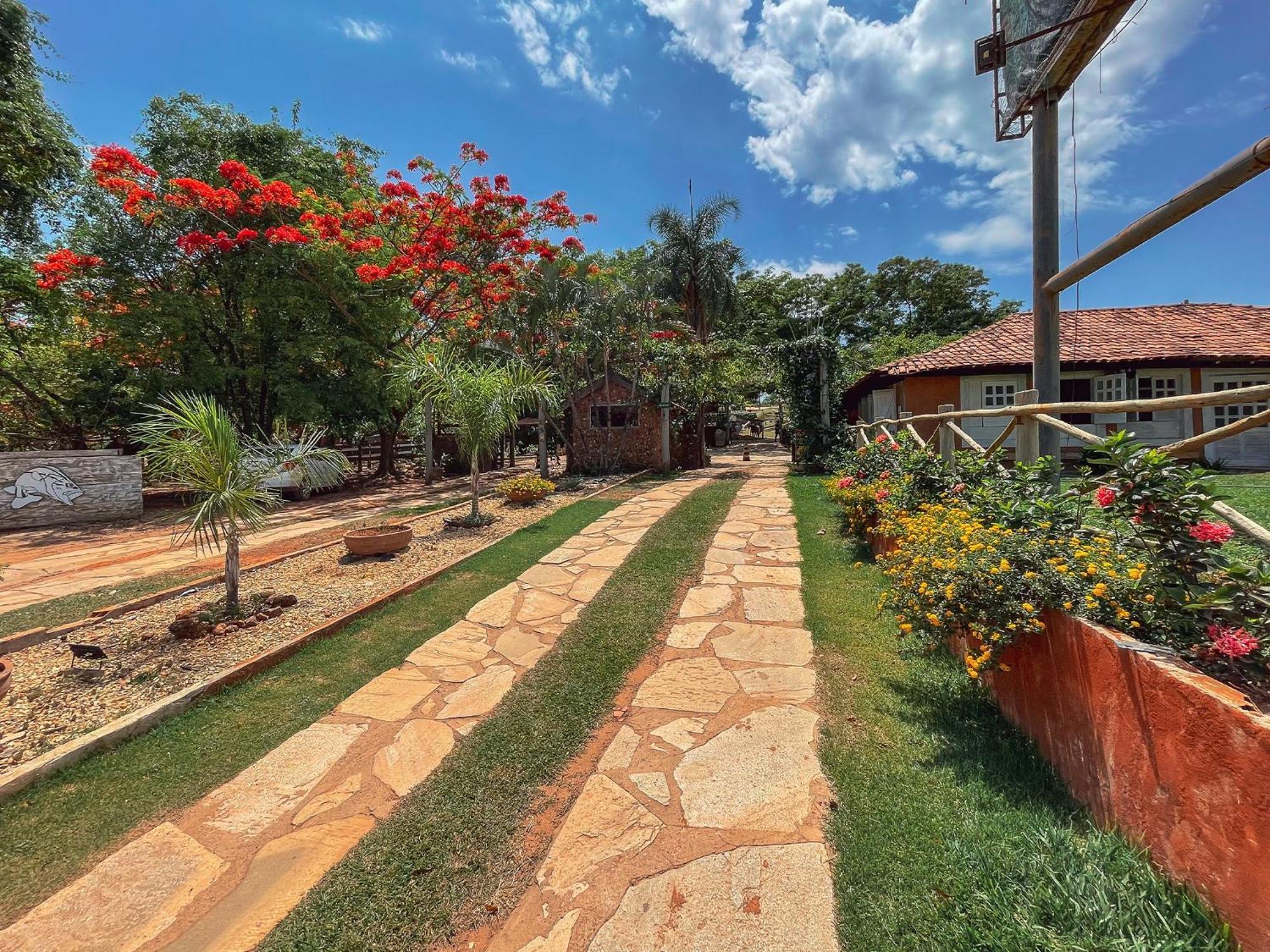 Ranchos 30 Hotel Fazenda Hidrolandia  Exteriér fotografie